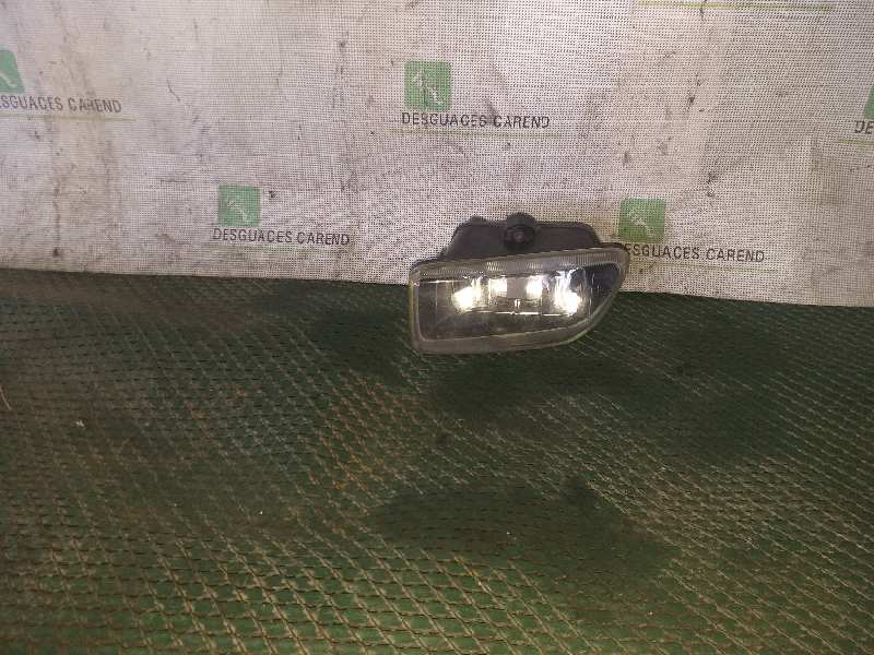 FARO ANTINIEBLA IZQUIERDO