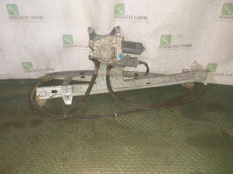 ELEVALUNAS DELANTERO IZQUIERDO