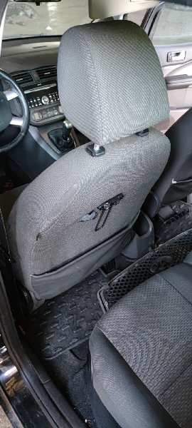 ASIENTO DELANTERO IZQUIERDO