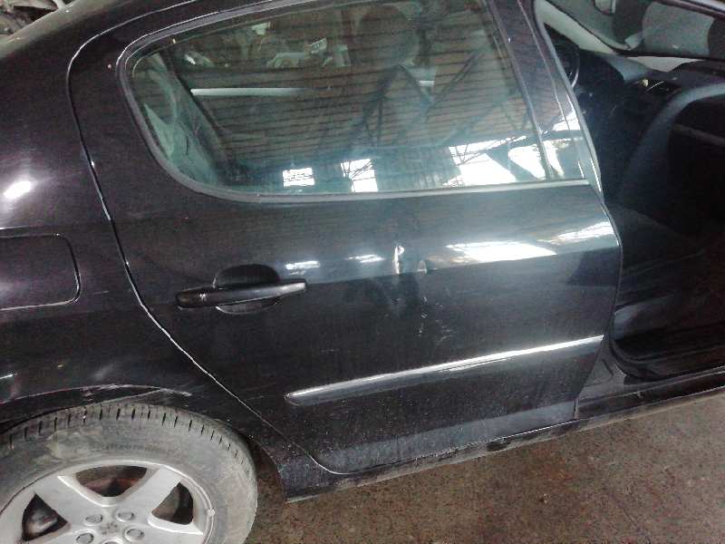 PUERTA TRASERA DERECHA