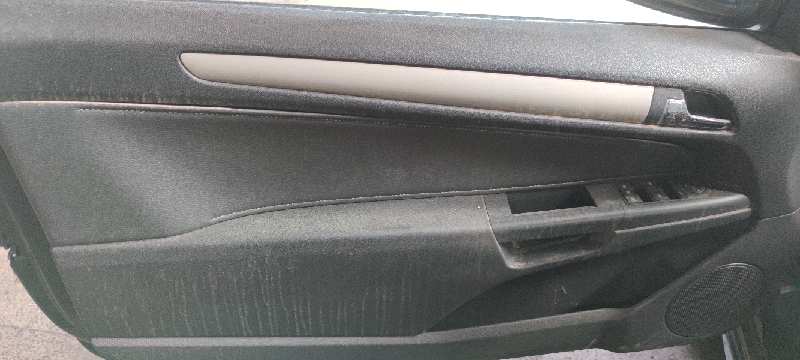 ELEVALUNAS DELANTERO IZQUIERDO