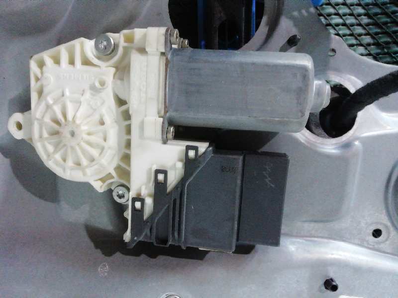 MOTOR ELEVALUNAS TRASERO DERECHO