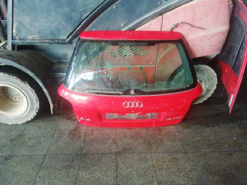 ROJO PORTON TRASERO AUDI A4 AVANT (B5)