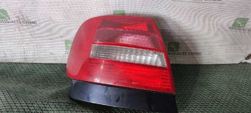 PILOTO TRASERO IZQUIERDO AUDI A4 AVANT (B5)