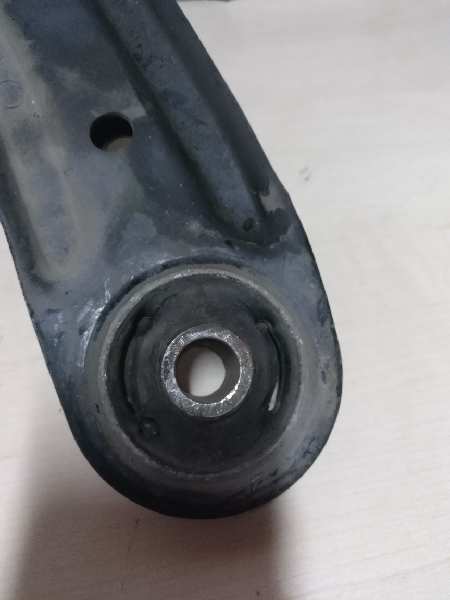 BRAZO SUSPENSION INFERIOR DELANTERO IZQUIERDO