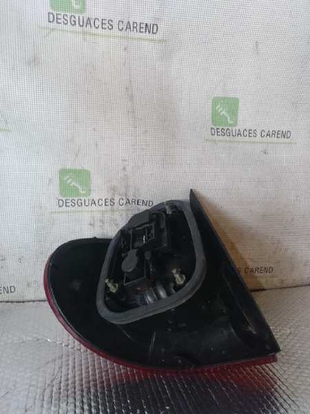 PILOTO TRASERO DERECHO