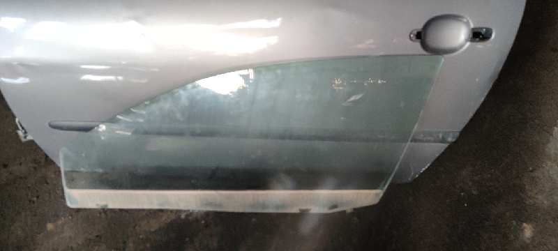 LUNA DELANTERA IZQUIERDA