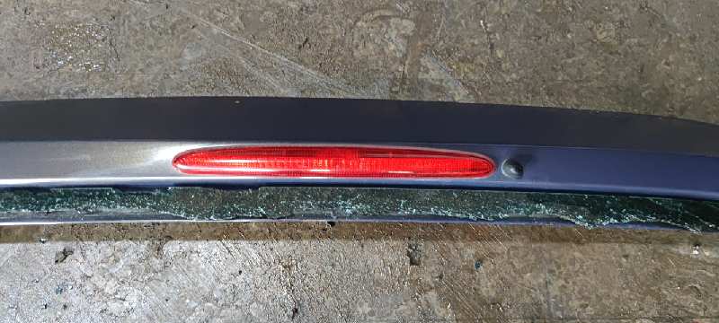 LUZ CENTRAL DE FRENO