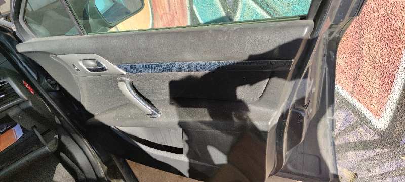 ELEVALUNAS DELANTERO DERECHO