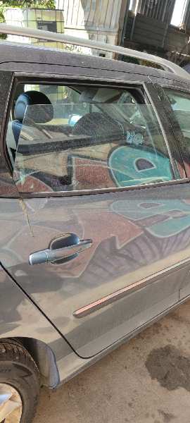 PUERTA TRASERA DERECHA