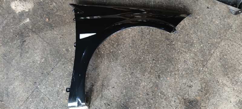 ALETA DELANTERA DERECHA