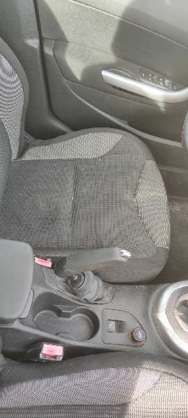 ASIENTO DELANTERO IZQUIERDO
