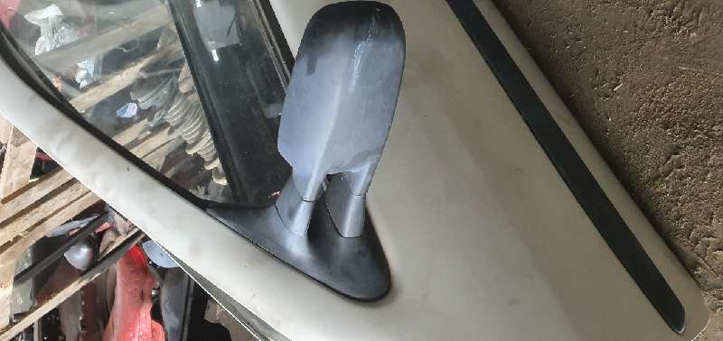 RETROVISOR IZQUIERDO