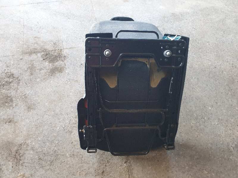 ASIENTOS TRASERO IZQUIERDO