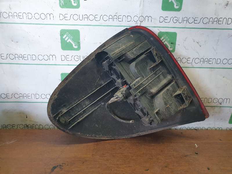 PILOTO TRASERO DERECHO