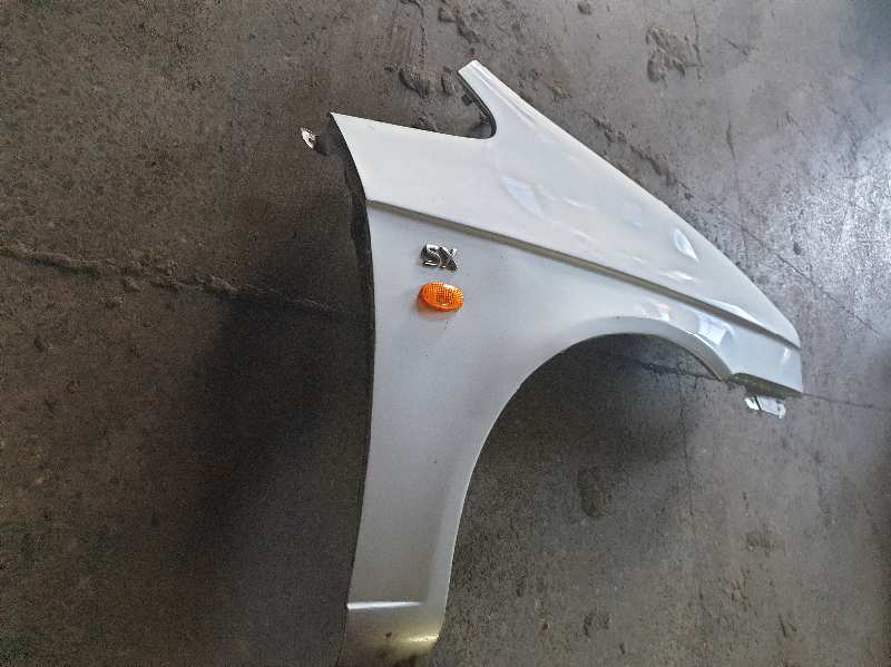 ALETA DELANTERA DERECHA