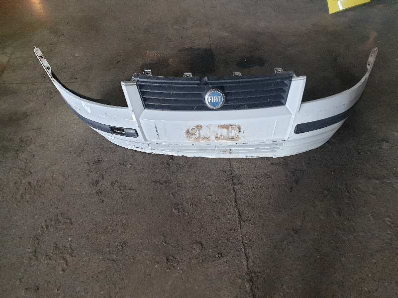 PARAGOLPES DELANTERO