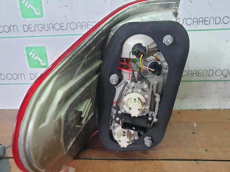 PILOTO TRASERO DERECHO