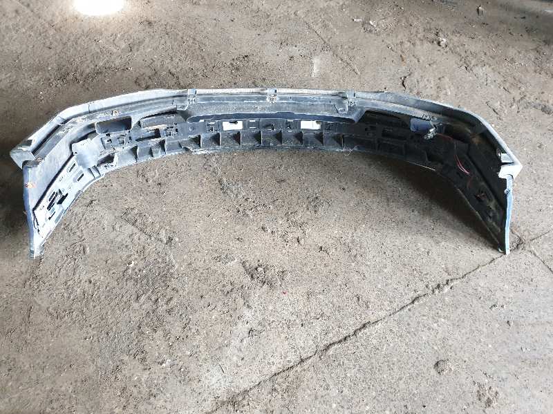 PARAGOLPES DELANTERO