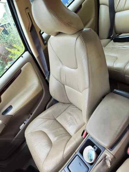 PIEL CLARA ASIENTO DELANTERO DERECHO VOLVO V70 FAMILIAR