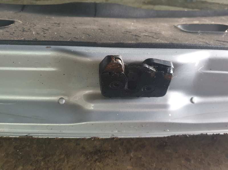 CERRADURA MALETERO / PORTON