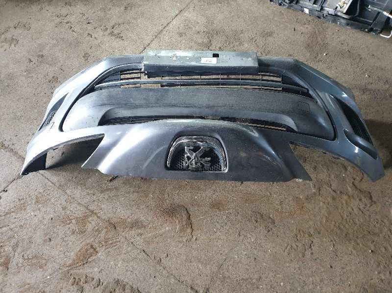 PARAGOLPES DELANTERO