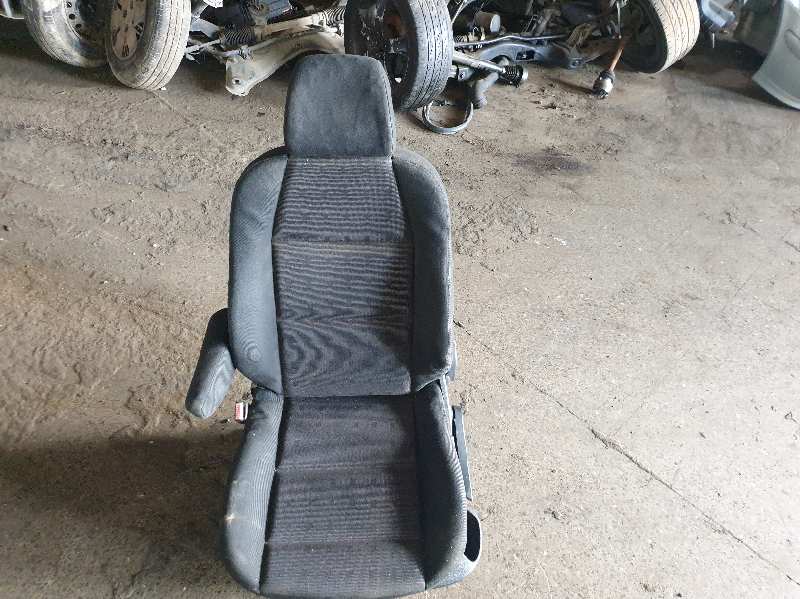 ASIENTO DELANTERO IZQUIERDO