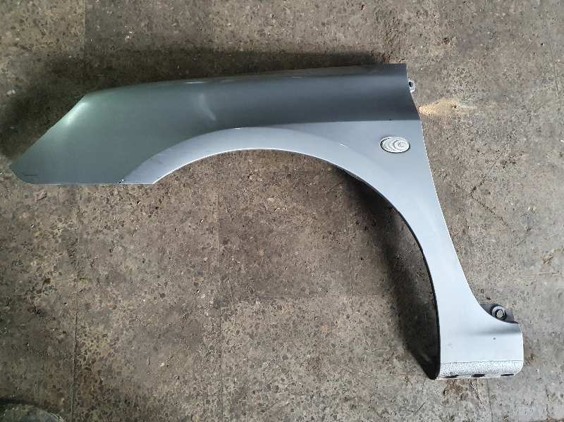 ALETA DELANTERA IZQUIERDA