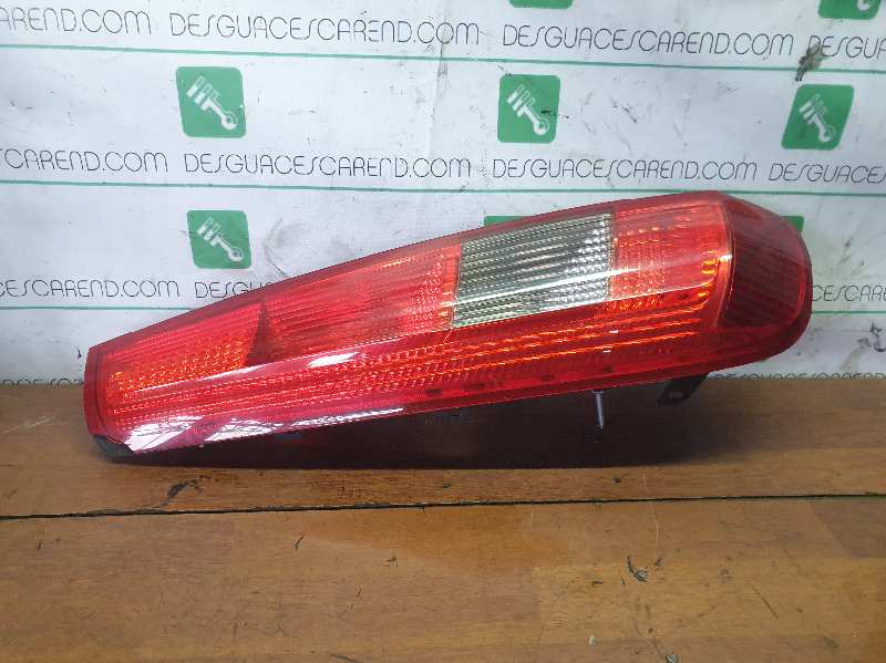 PILOTO TRASERO IZQUIERDO