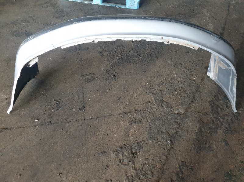 PARAGOLPES DELANTERO