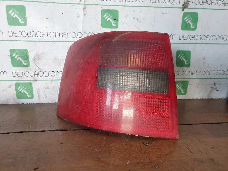 PILOTO TRASERO IZQUIERDO