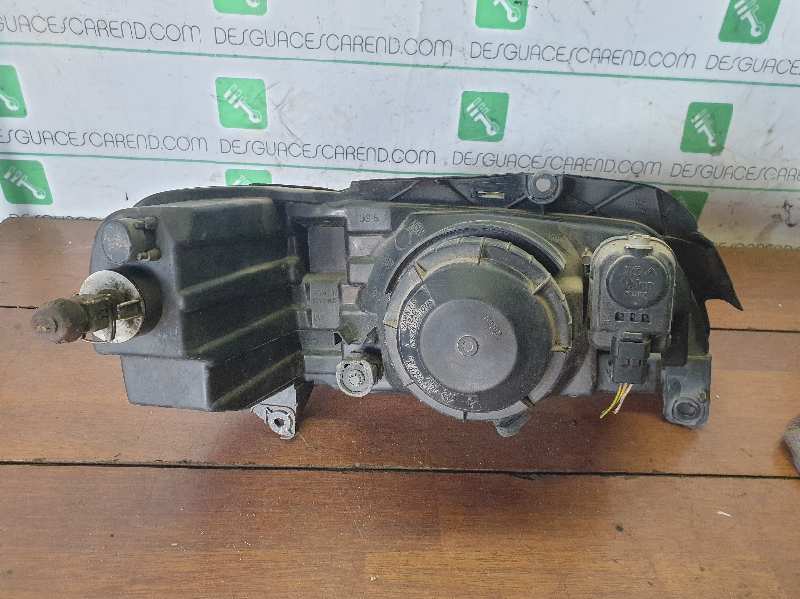 FARO IZQUIERDO PEUGEOT 106 (S2)