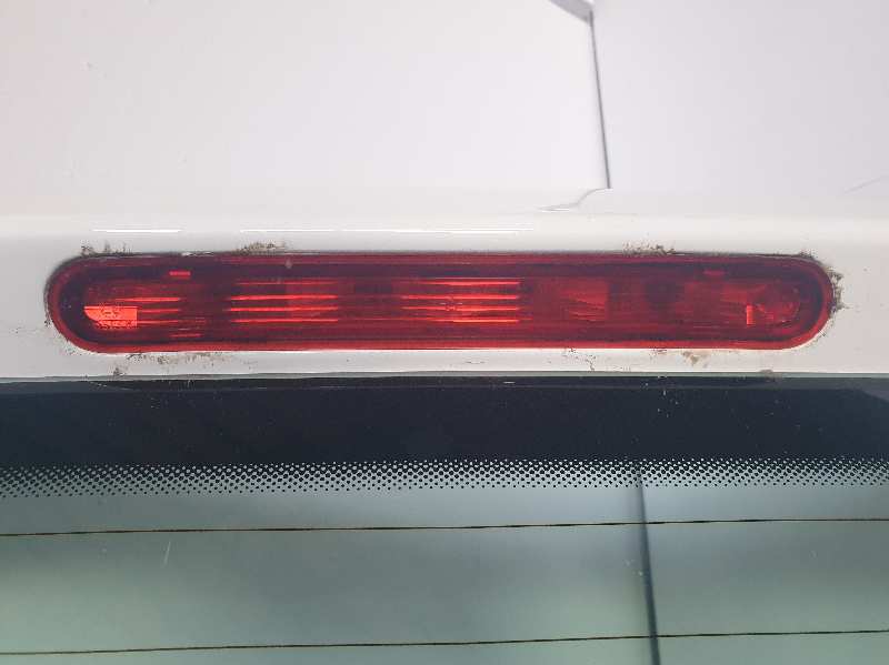 LUZ CENTRAL DE FRENO