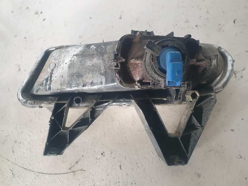 FARO ANTINIEBLA DERECHO