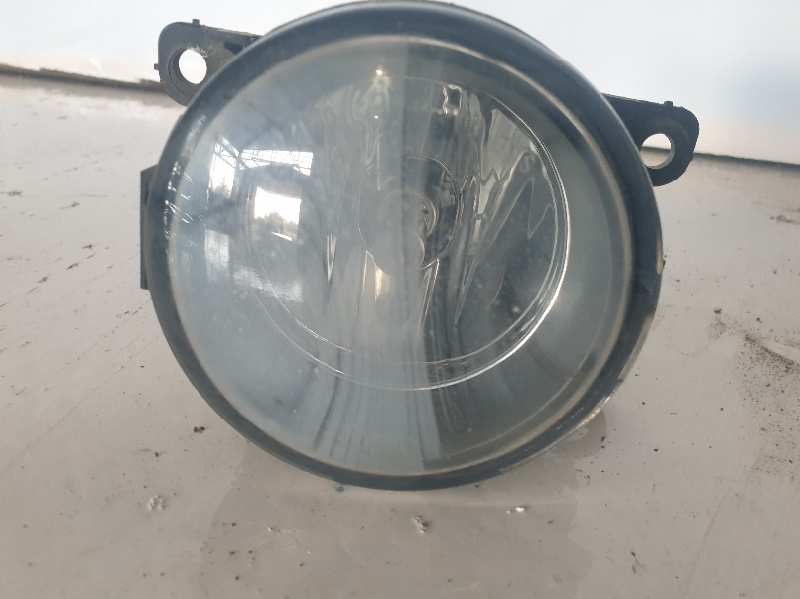 FARO ANTINIEBLA IZQUIERDO