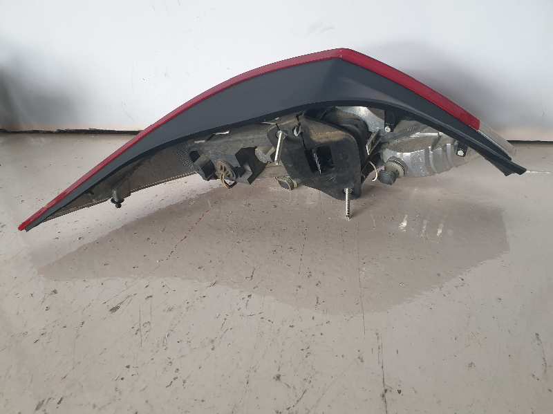 PILOTO TRASERO DERECHO