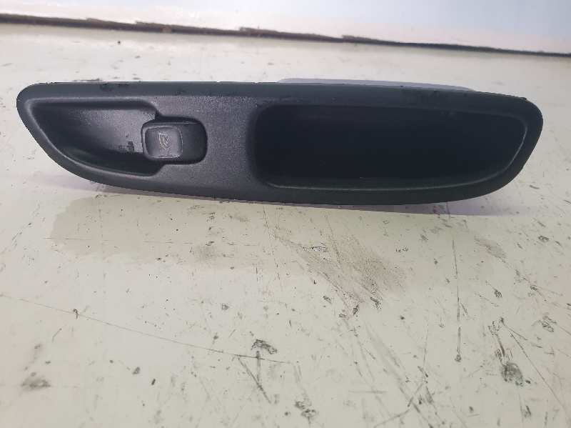 MANDO ELEVALUNAS TRASERO IZQUIERDO