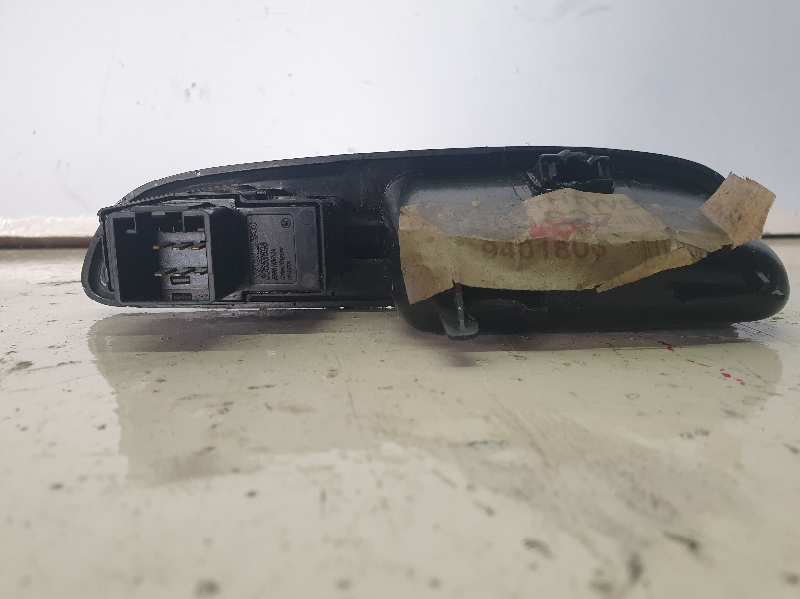 MANDO ELEVALUNAS TRASERO IZQUIERDO