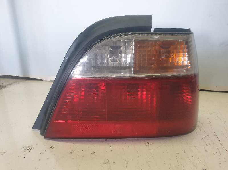 PILOTO TRASERO DERECHO