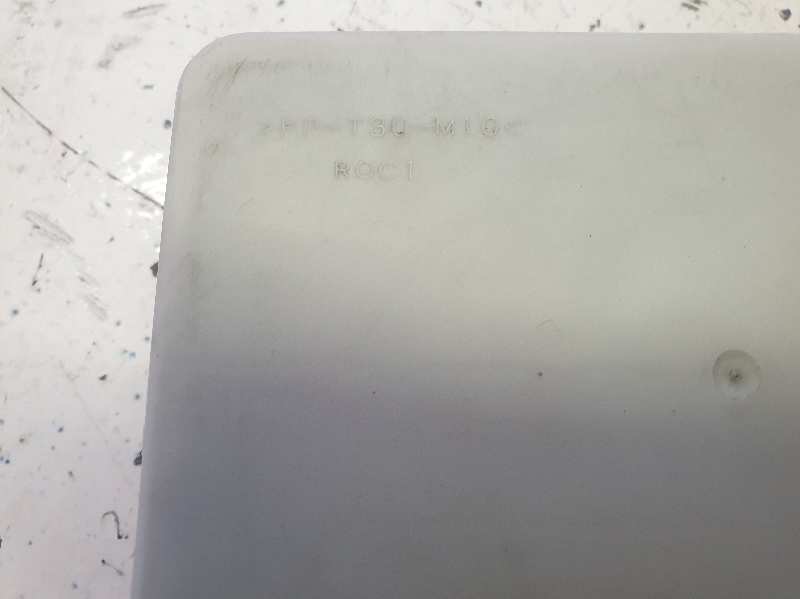 CAJA RELES / FUSIBLES