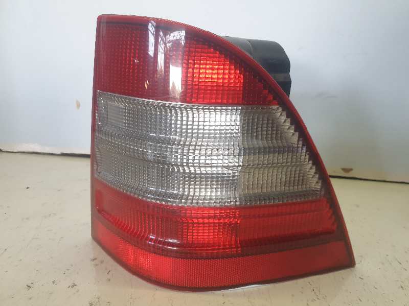 PILOTO TRASERO DERECHO