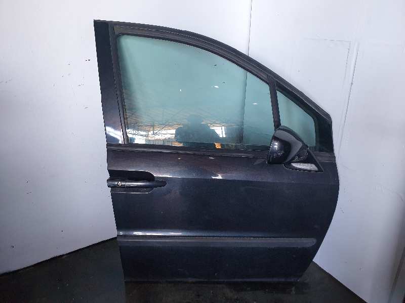 PUERTA DELANTERA IZQUIERDA