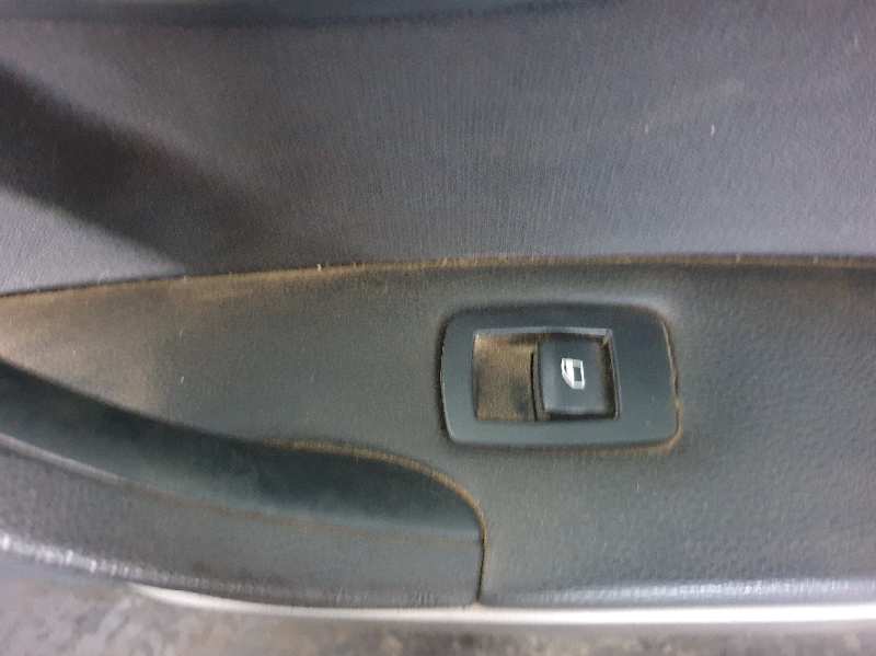 MANDO ELEVALUNAS TRASERO DERECHO