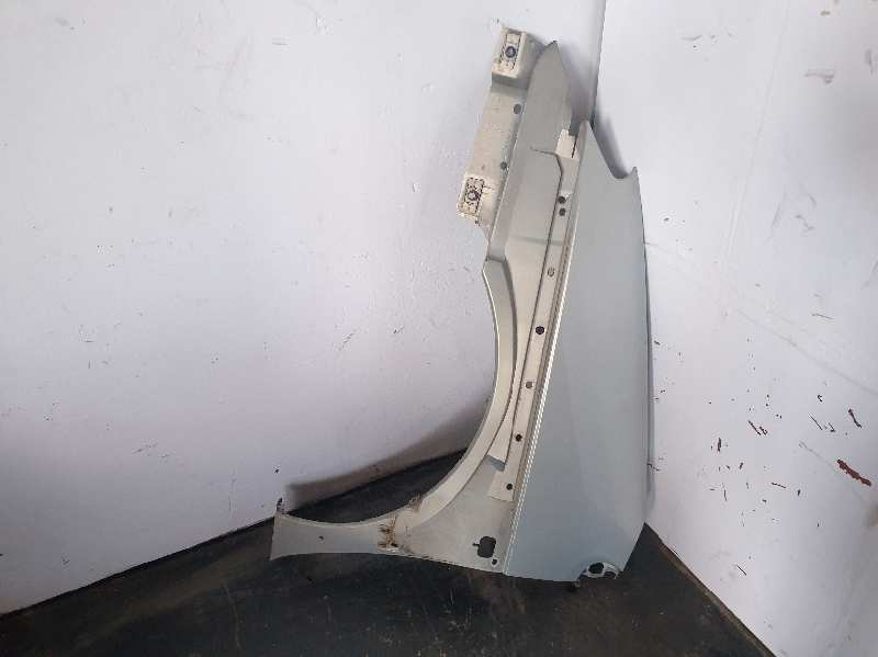 ALETA DELANTERA IZQUIERDA