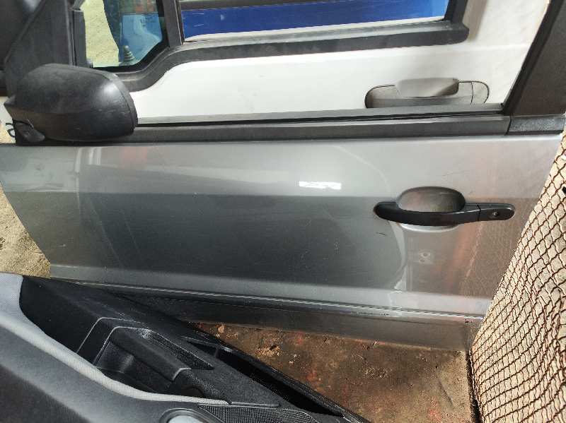 PUERTA DELANTERA IZQUIERDA