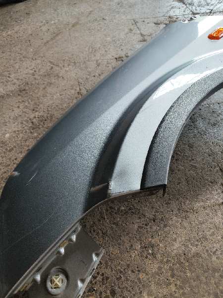 ALETA DELANTERA IZQUIERDA