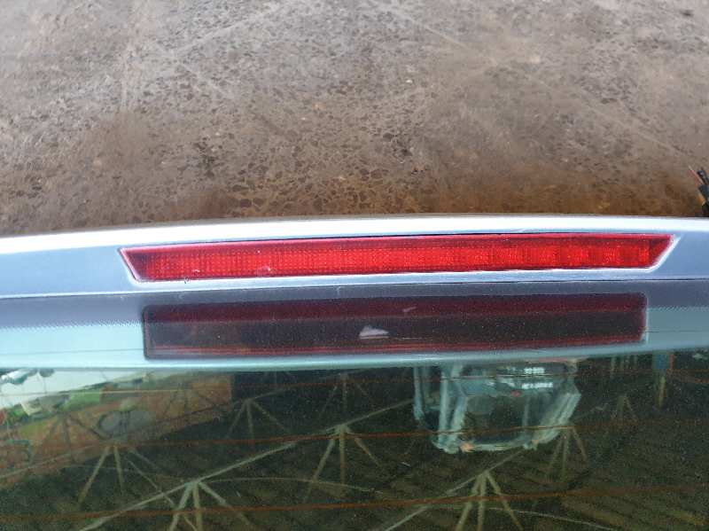 LUZ CENTRAL DE FRENO