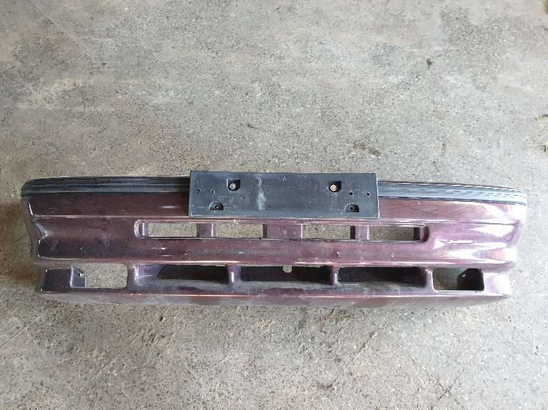 PARAGOLPES DELANTERO