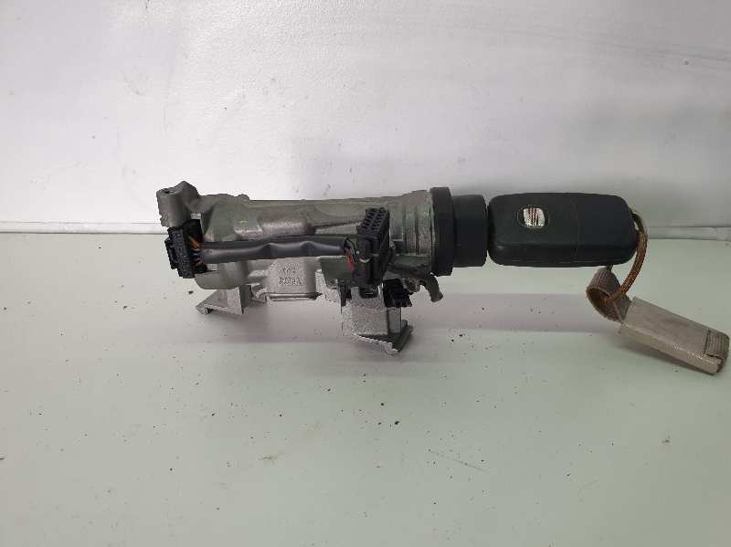 CONMUTADOR DE ARRANQUE