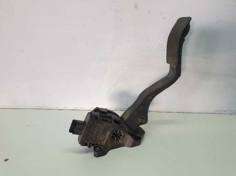 PEDAL ACELERADOR
